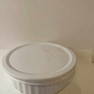 Corningware 16oz. White Ceramic Round Casserole with Lid- Never Used